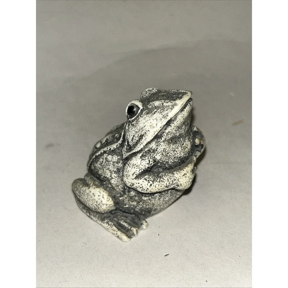 Vintage Frog Figurine Garden Decor Frog Statue